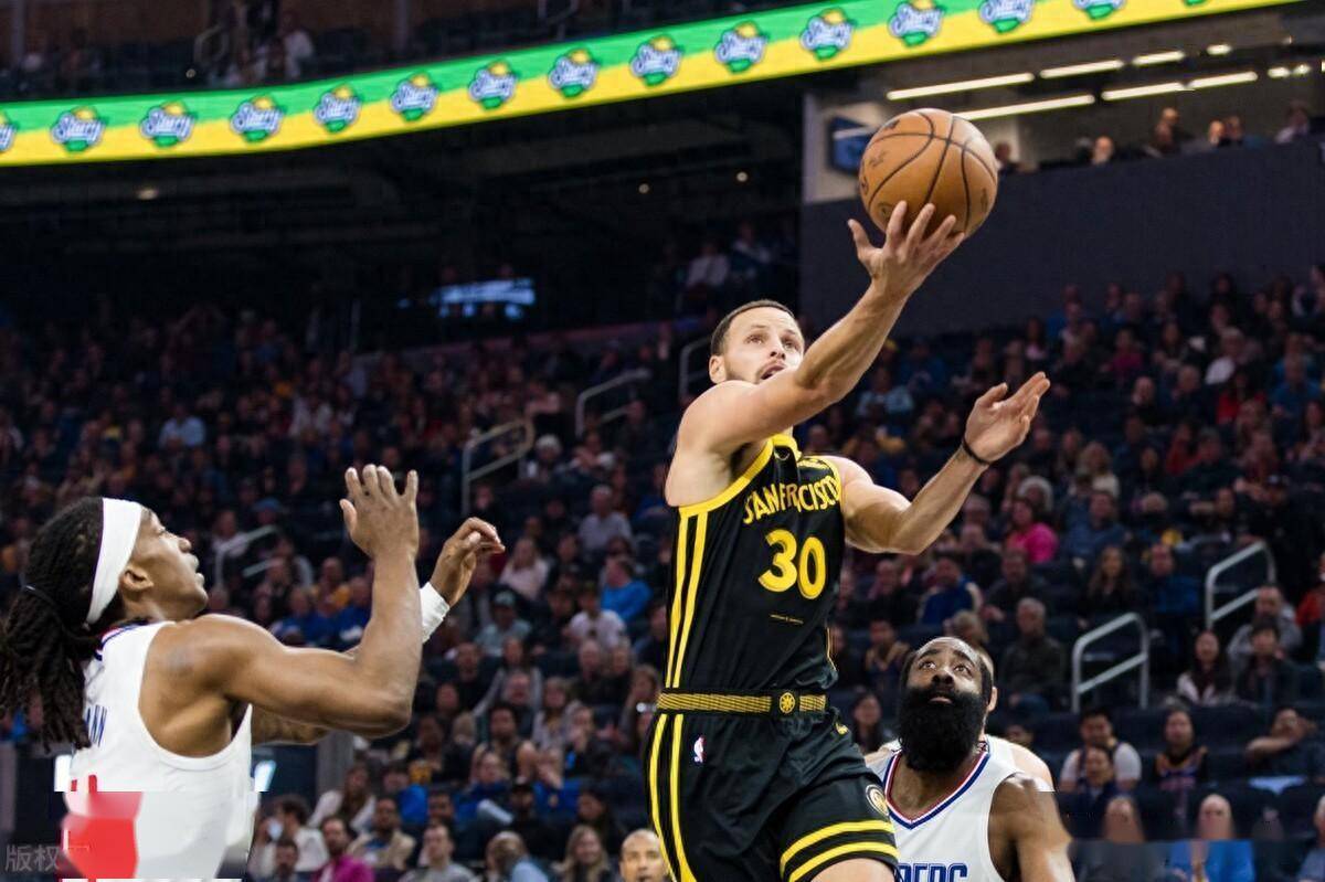 包含勇士战术板:小球体系的成败关键的词条 包含勇士战术板:小球体系的成败关键的词条