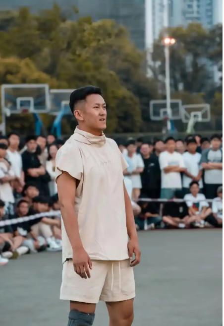 九游体育注册-中国篮球的“网红球员”现象的简单介绍