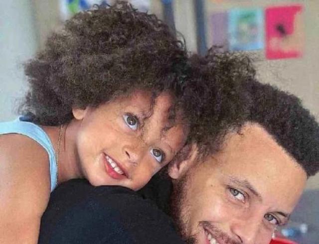 包含库里家庭生活曝光:真是人生赢家的词条 包含库里家庭生活曝光:真是人生赢家的词条