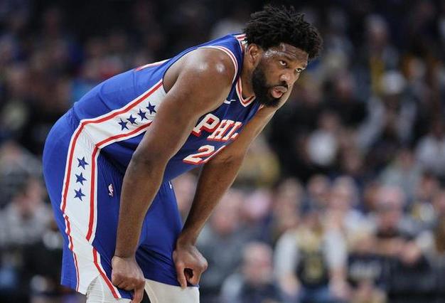 九游体育官方-恩比德膝伤反复，76人谨慎对待复出