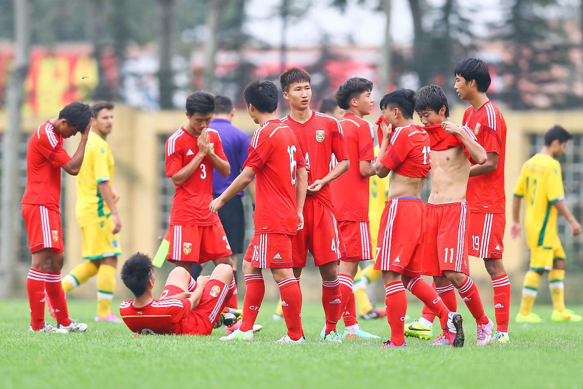 九游体育网址-国足热身赛总结：问题出在哪？