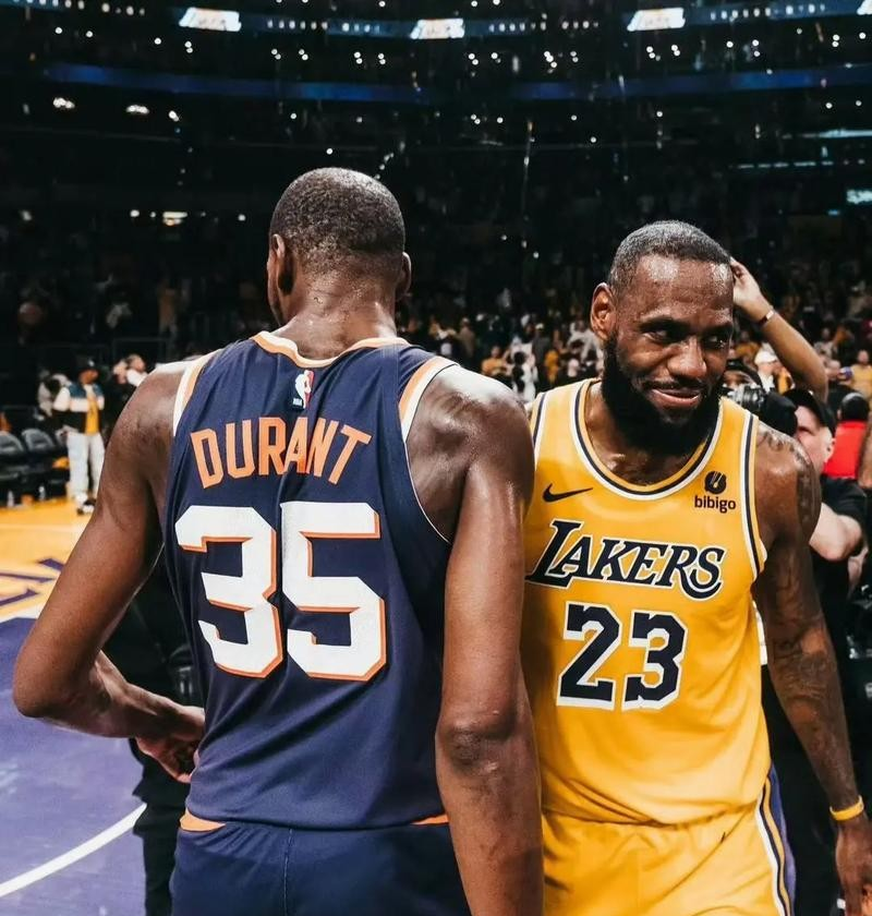 包含湖人vs篮网圣诞大战:詹姆斯&杜兰特对轰40+的词条 包含湖人vs篮网圣诞大战:詹姆斯&杜兰特对轰40+的词条